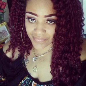 Meet your Posher, Lovely